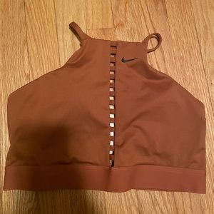 NWOT Women’s Nike Sports Bra